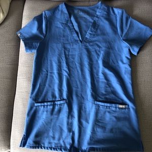 Ceil blue figs scrub top!
